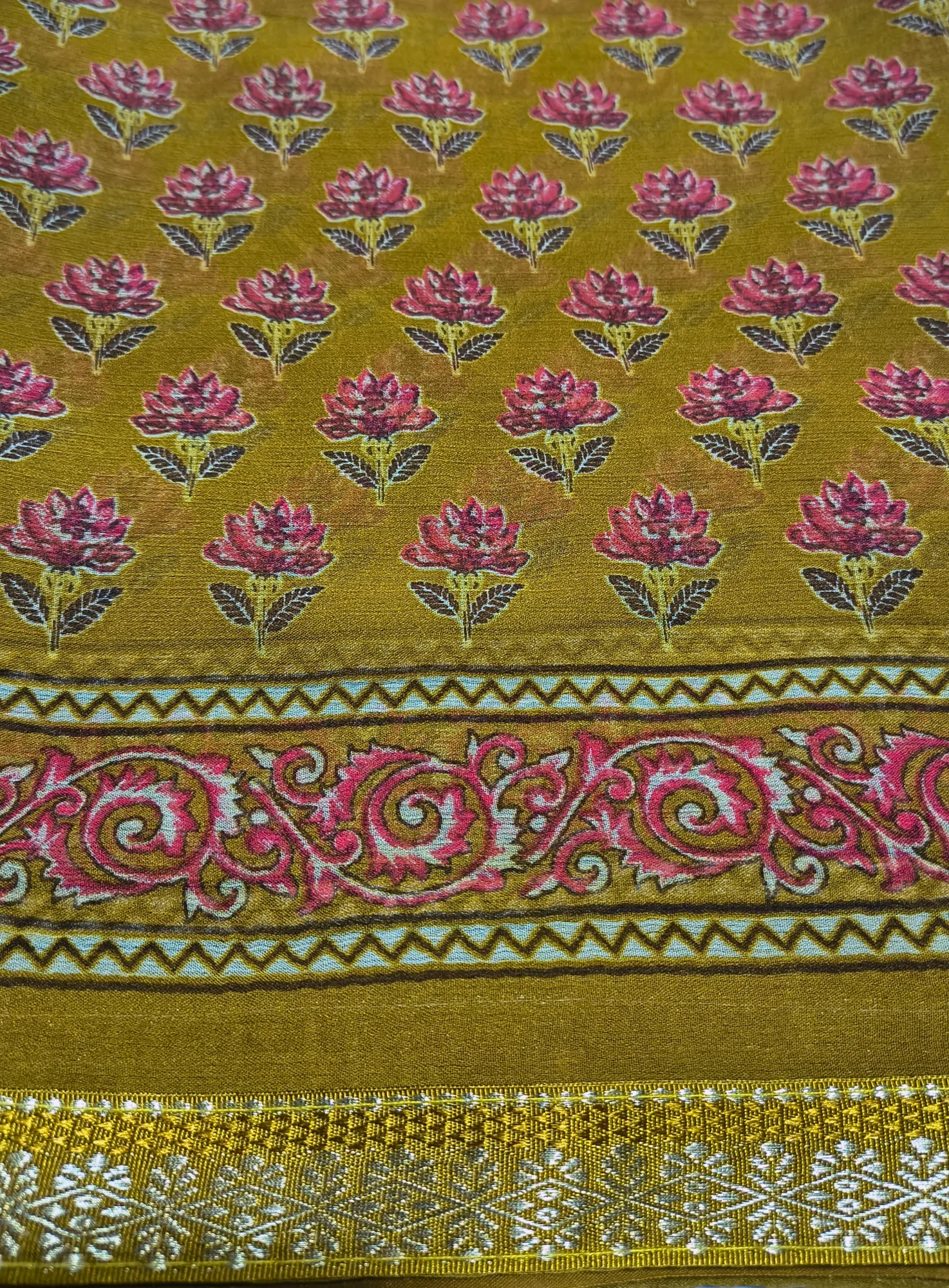 Printed Chiffon Saree With Lace Border view 3