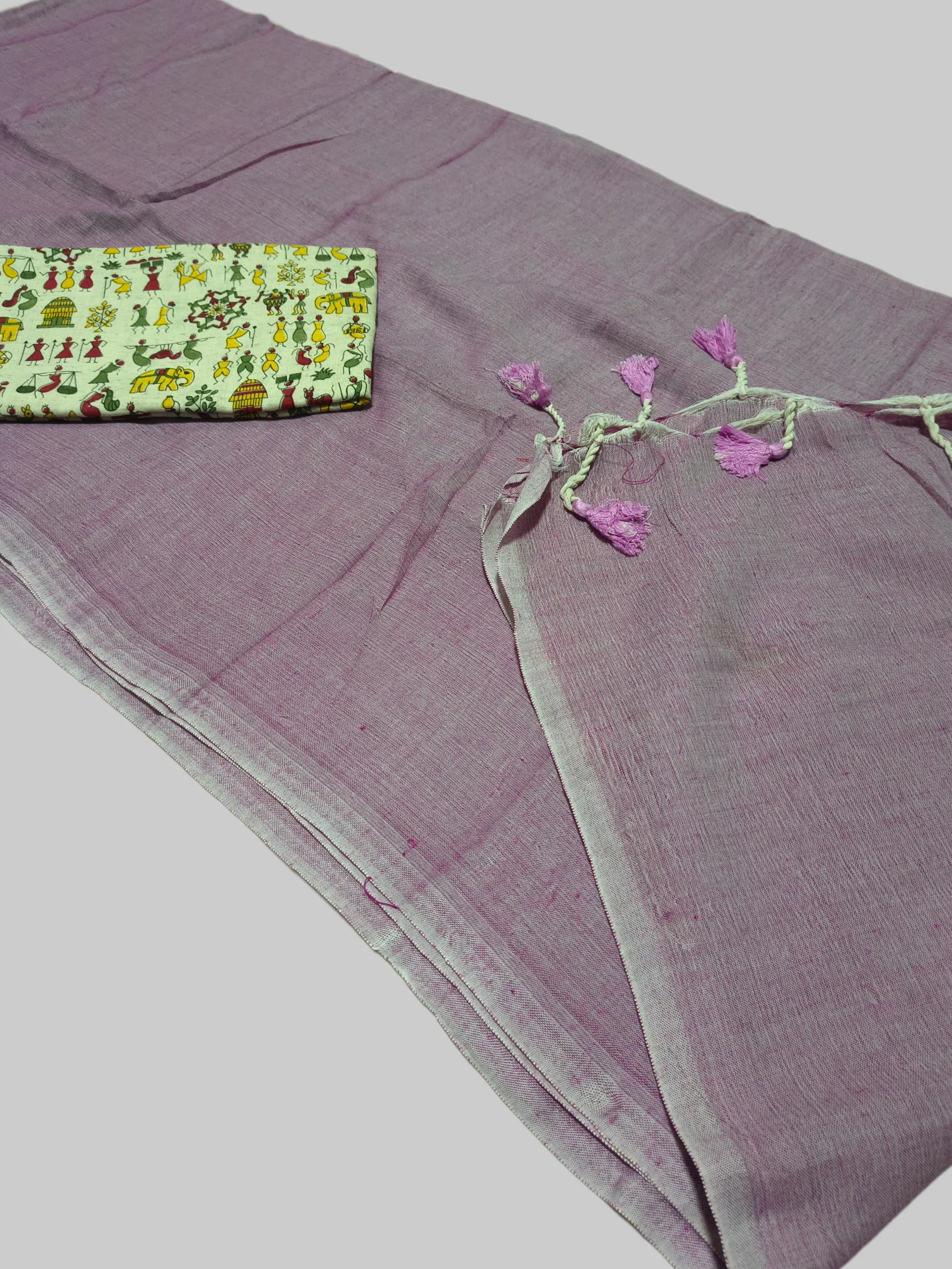 Khaddi Cotton Saree with Worli Print Blouse view 2
