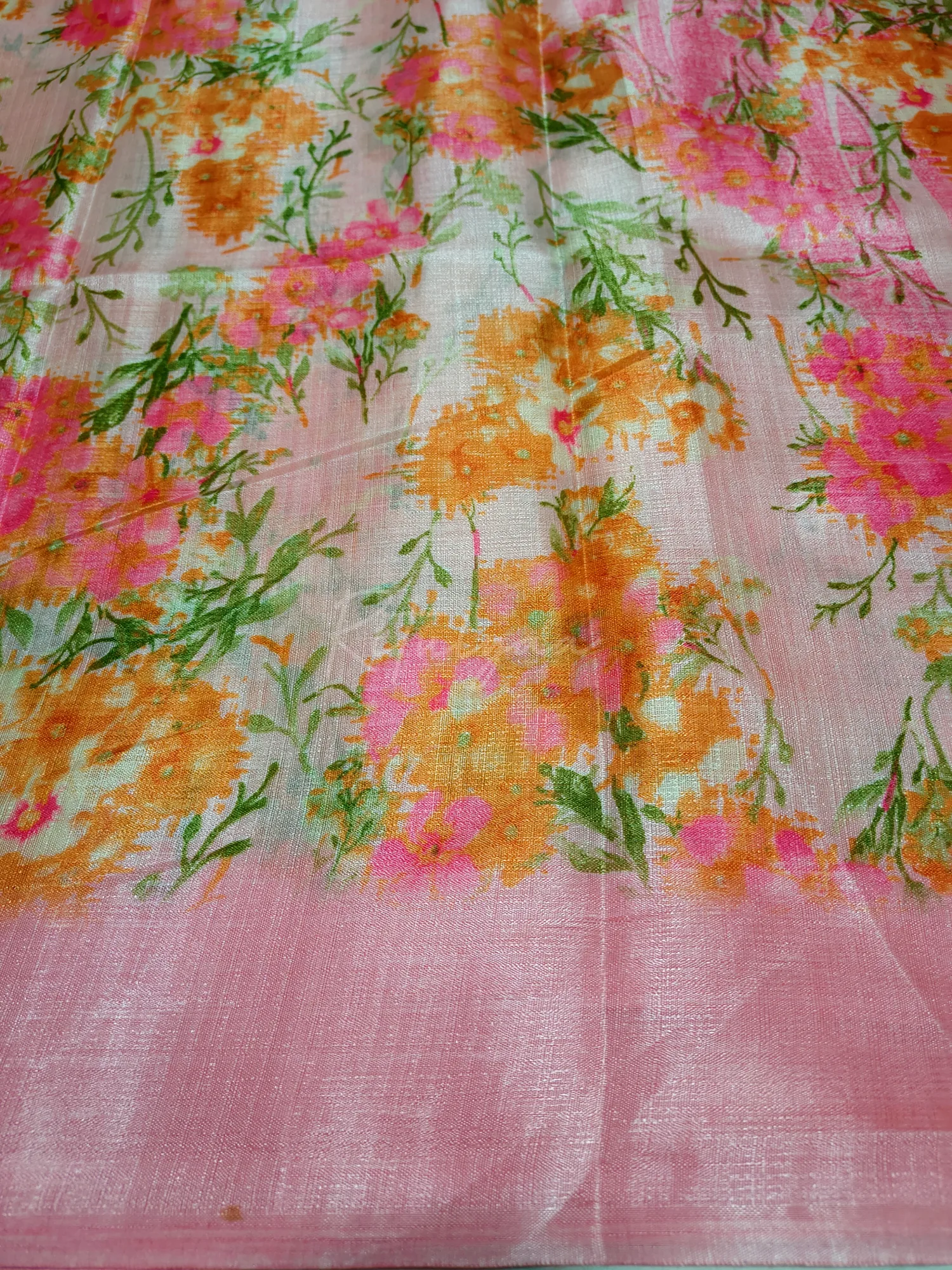 Floral Print Silk Blend Saree view 4