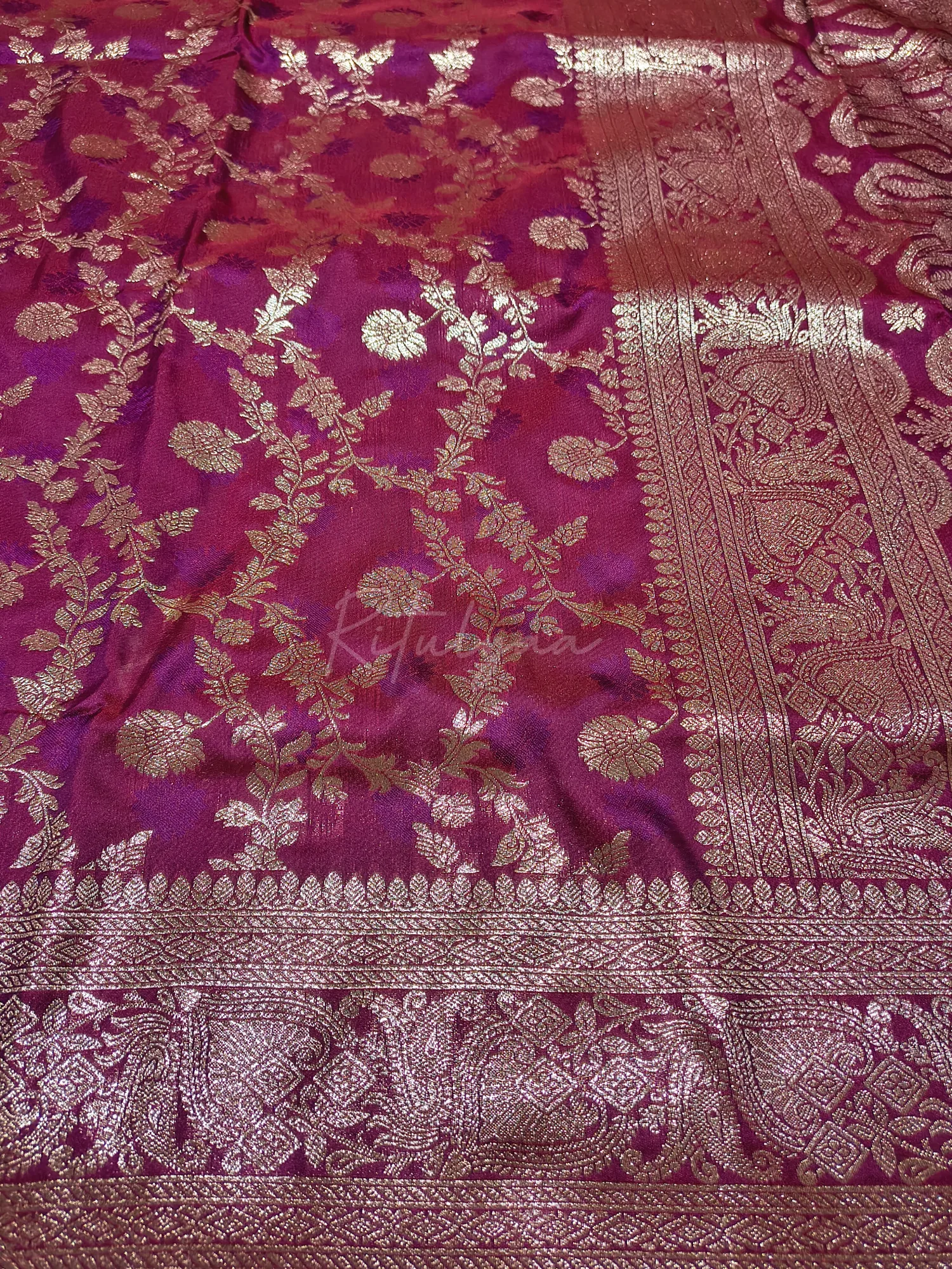 Allover Zari Jaal Saree view 3