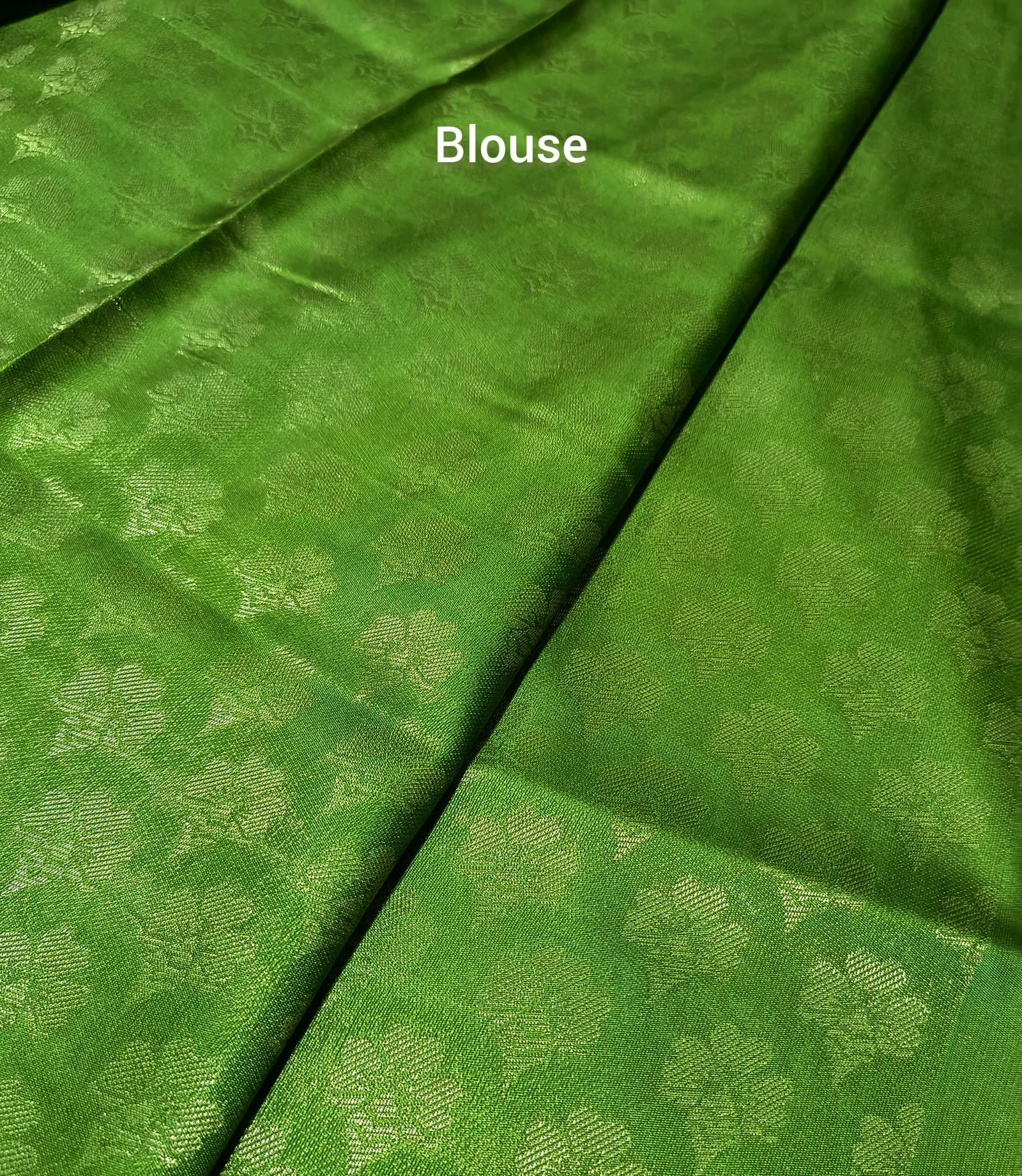 Patola Print Zari Weaving Saree With Contrast Green Border view 4