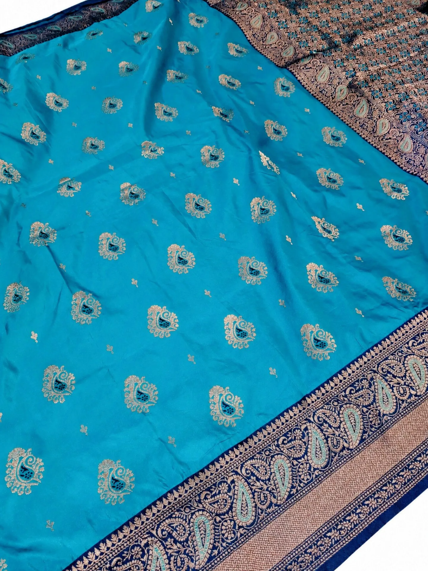 Allover Zari Boota Banarasi Saree view 2