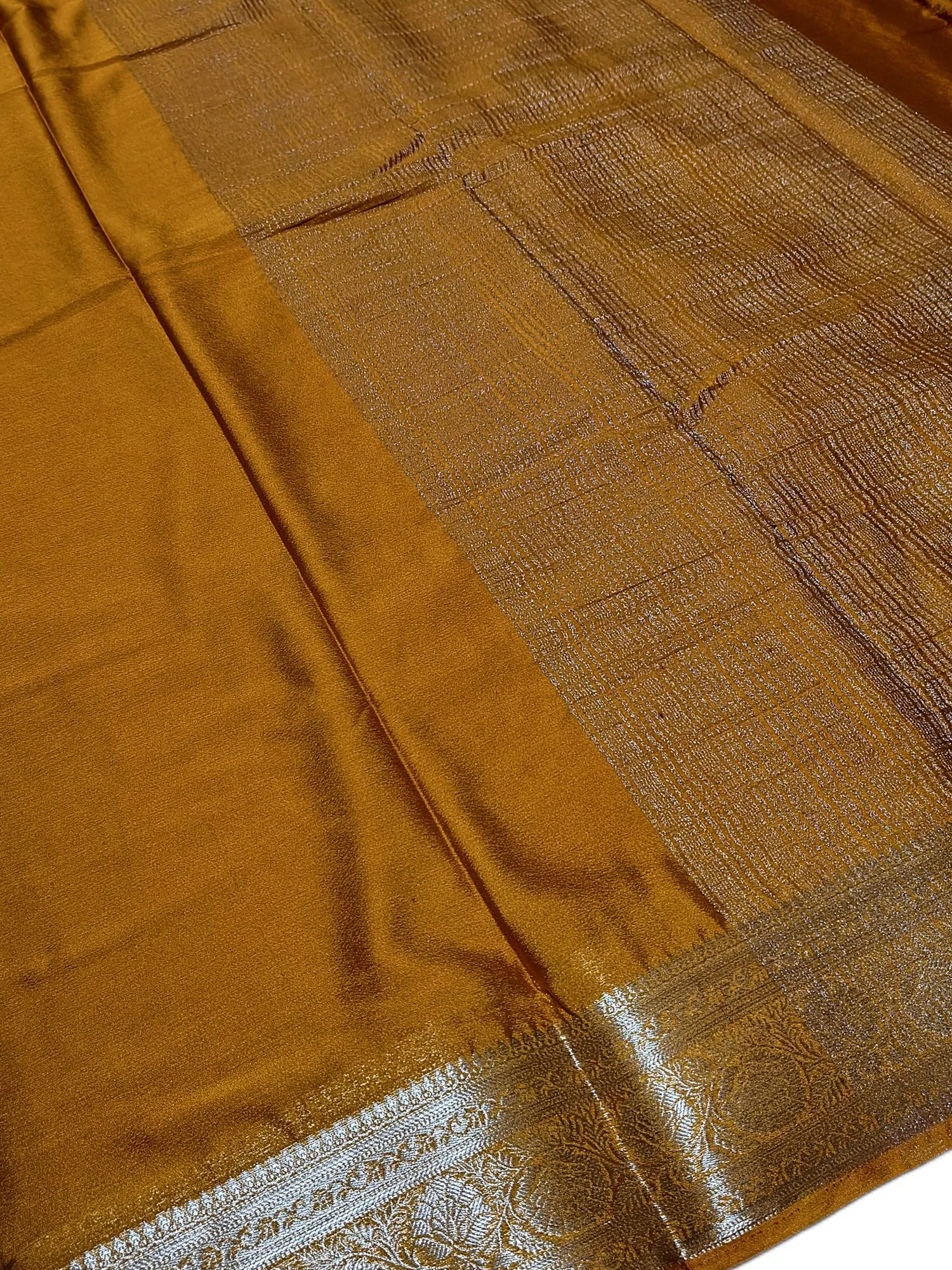 Plain Chinnon Crepe Saree with Golden Border view 7