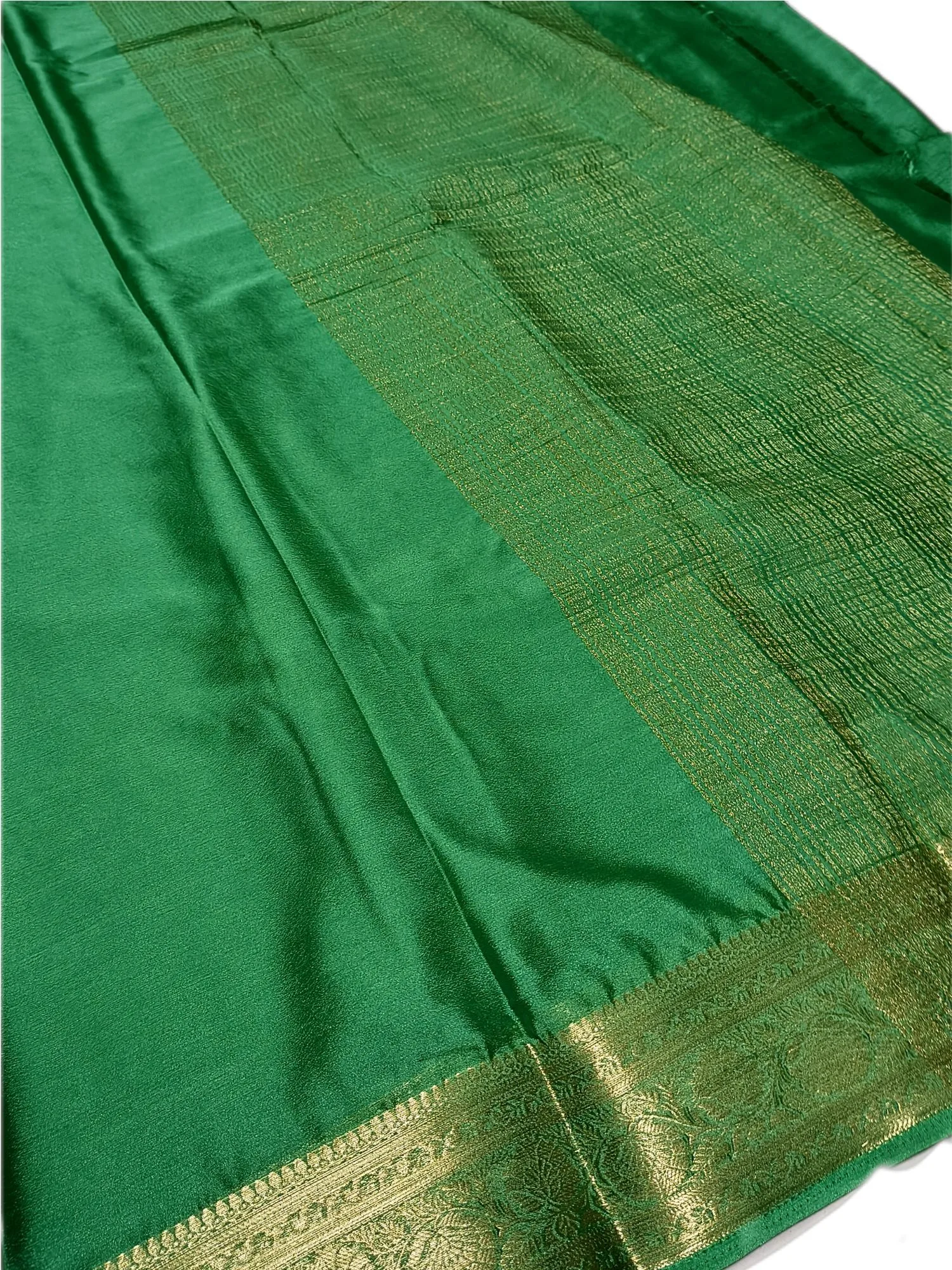 Plain Chinnon Crepe Saree with Golden Border view 9