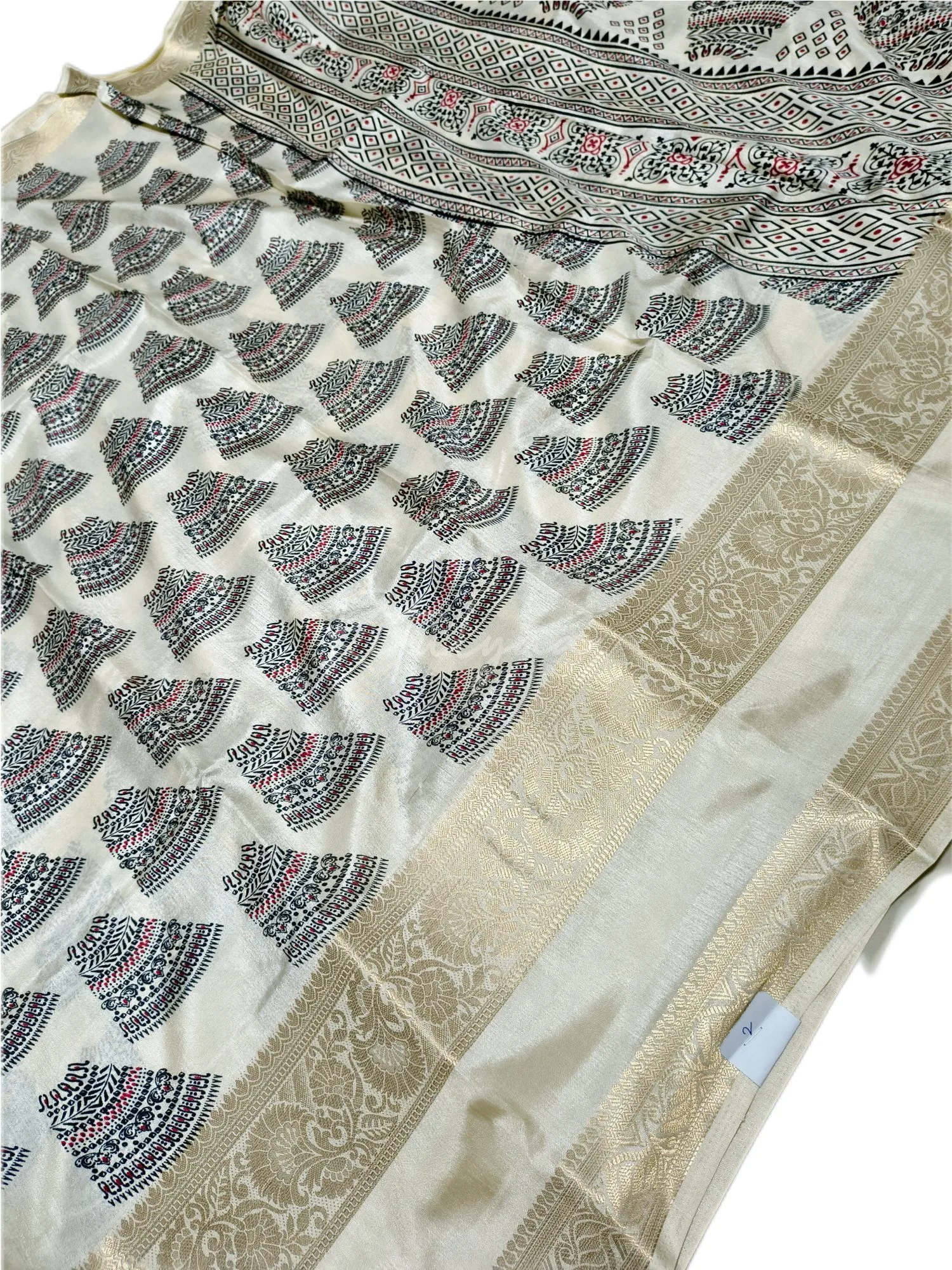 Broad Border Modal Silk Printed Saree view 2