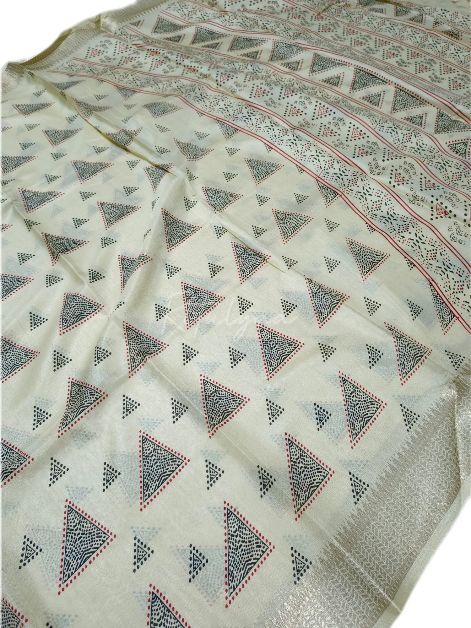 Printed Modal Silk Saree With Light Zari Border view 3