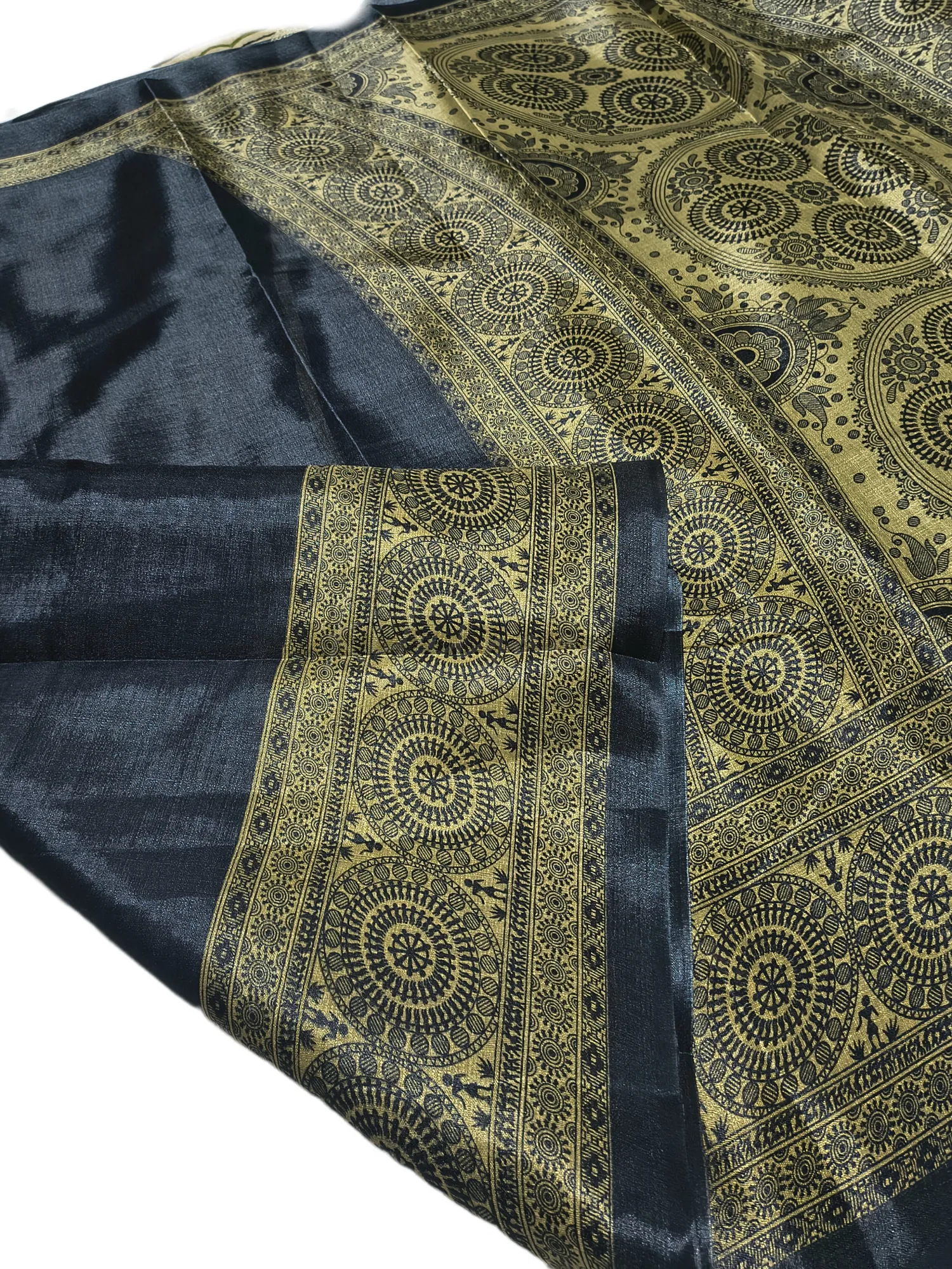 Printed Silk Blend Saree view 12
